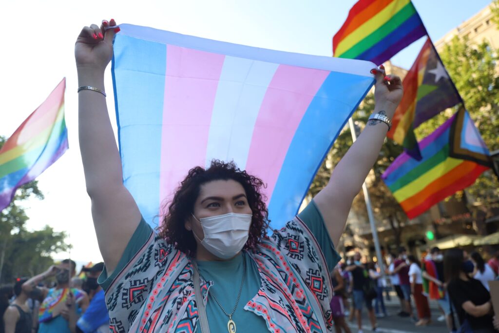 Convoquen una concentració per a defensar la llei trans valenciana