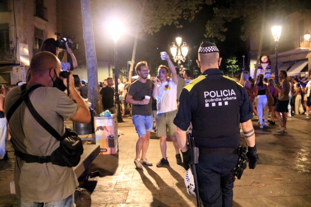 S’estendrà a tot Barcelona la prohibició de les rutes organitzades per a beure alcohol