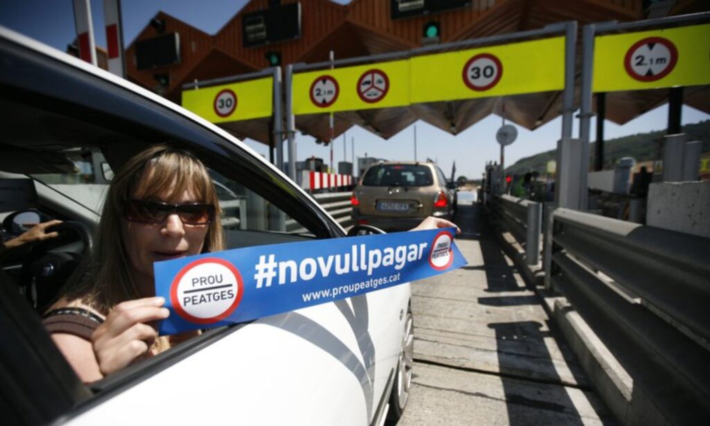 Quina notícia us va impactar més l’any 2012? Jugueu al nou joc dels ‘Trenta anys!’ i podreu emportar-vos un regal
