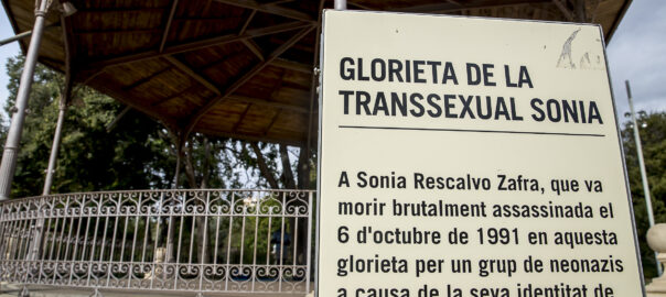 Placeta en memòria a Sonia Rescalvo