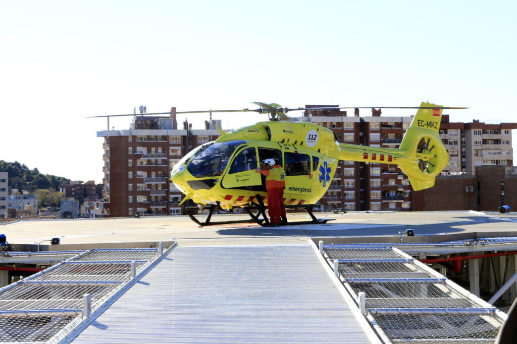 El Pirineu no té l’helicòpter medicalitzat del SEM, que ha de cobrir l’àrea metropolitana