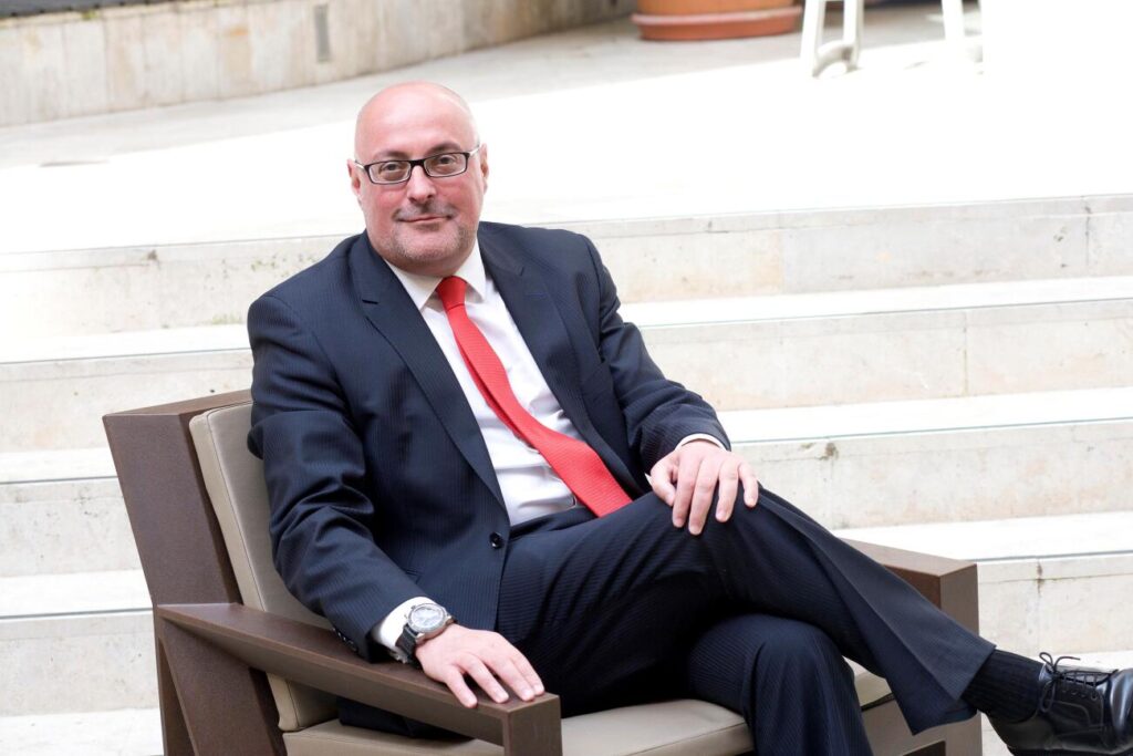 Daniel Fernández guanya les eleccions al Gremi d’Editors i tornarà a ser president