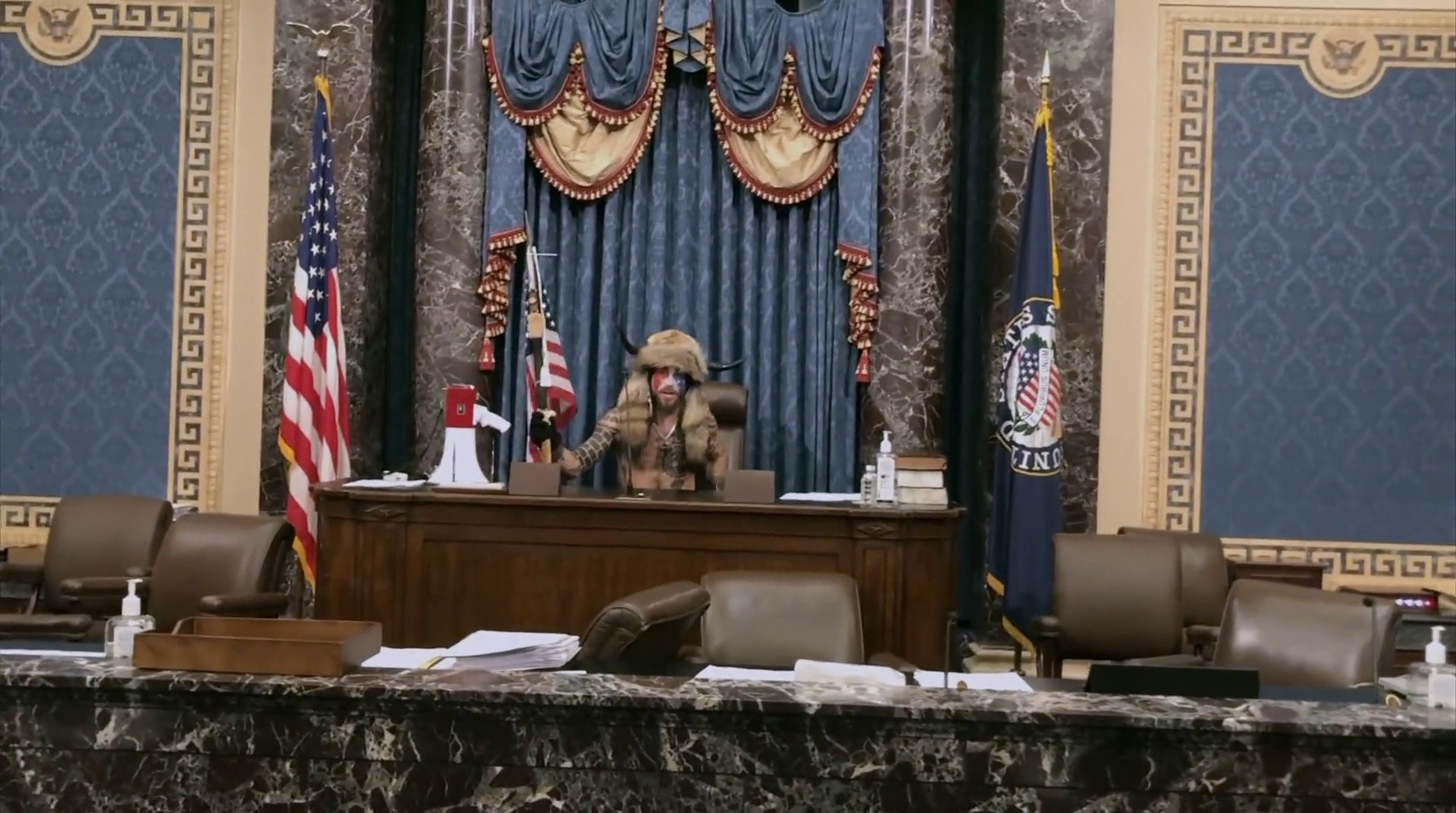 Fotograma del documentari 'Four Hours at the Capitol'.