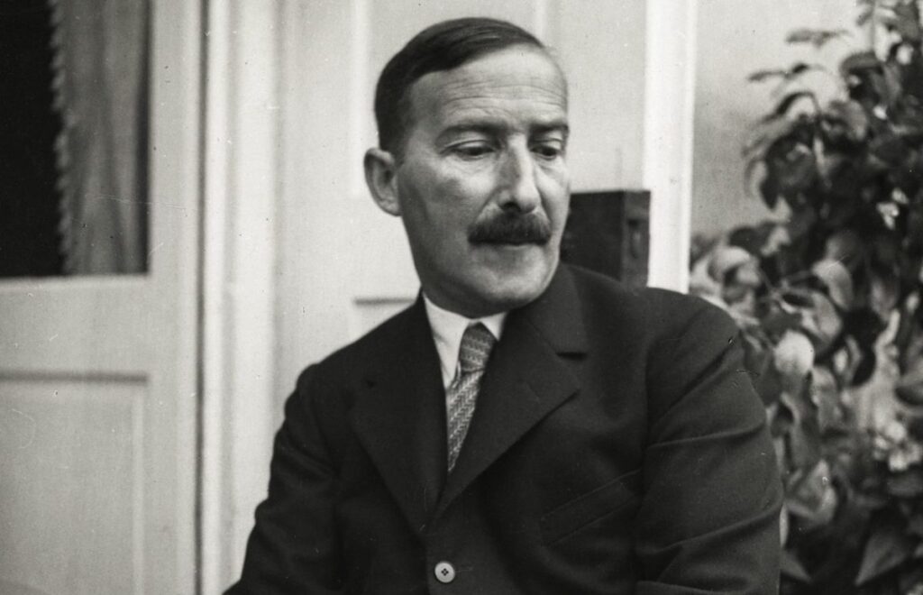 Stefan Zweig, rebut amb honors en un Ateneu que passa de puntetes per la seva relació amb Catalunya