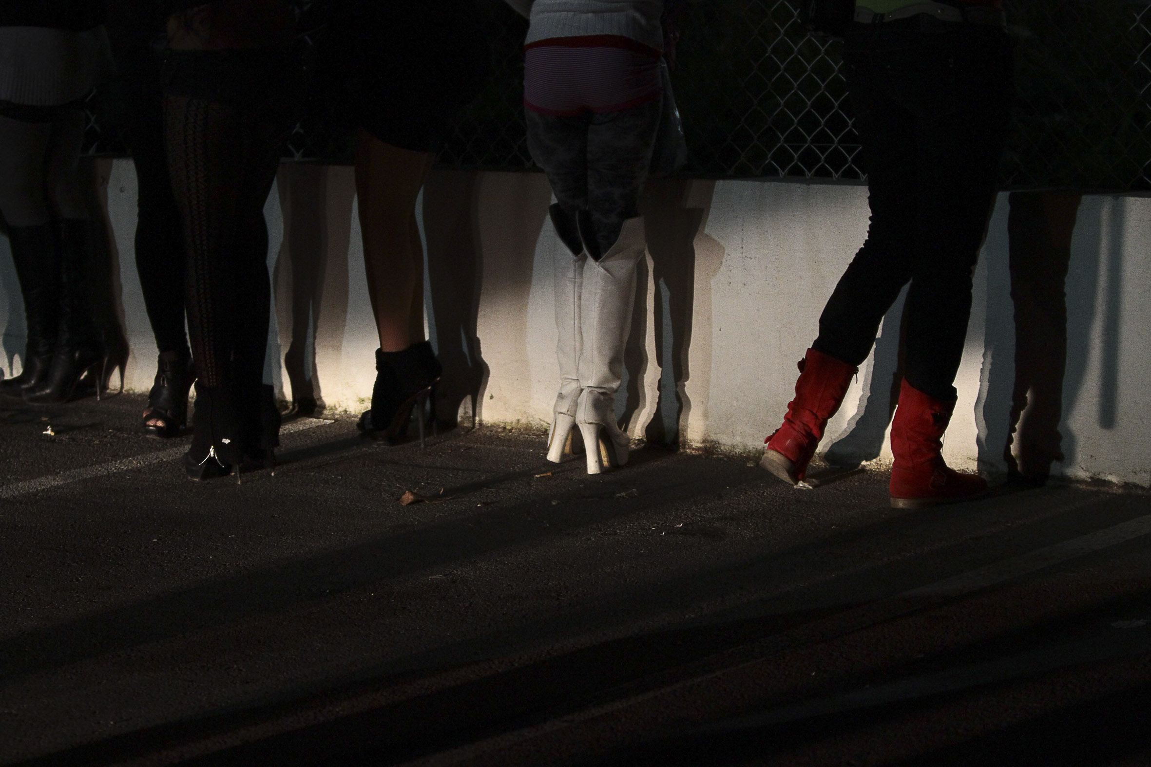 Imatge d'arxiu d'una actuació policial contra xarxes de prostitució