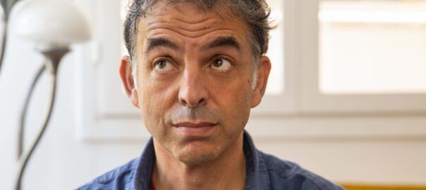 Etgar Keret, en una imatge d´arxiu (fotografia: Lielle Sand).