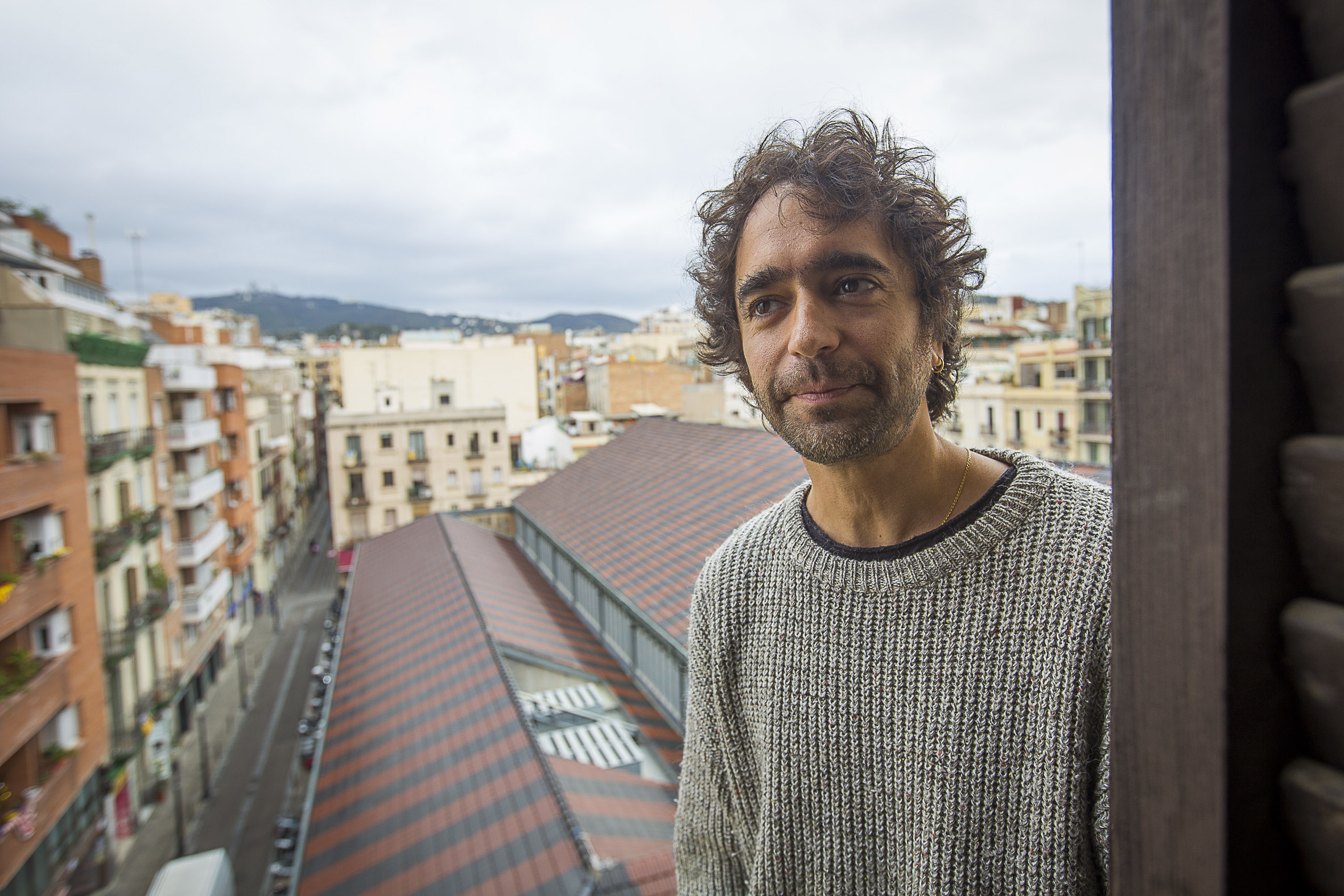 Martí Sales: “Hi ha dues opcions: anar-te’n de Barcelona o quedar-t’hi i unir-te als moviments de lluita per l’habitatge”