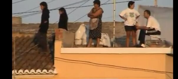 Un moment de la resistència veïnal a la Punta de València (Imatge treta del documentari A tornallom)