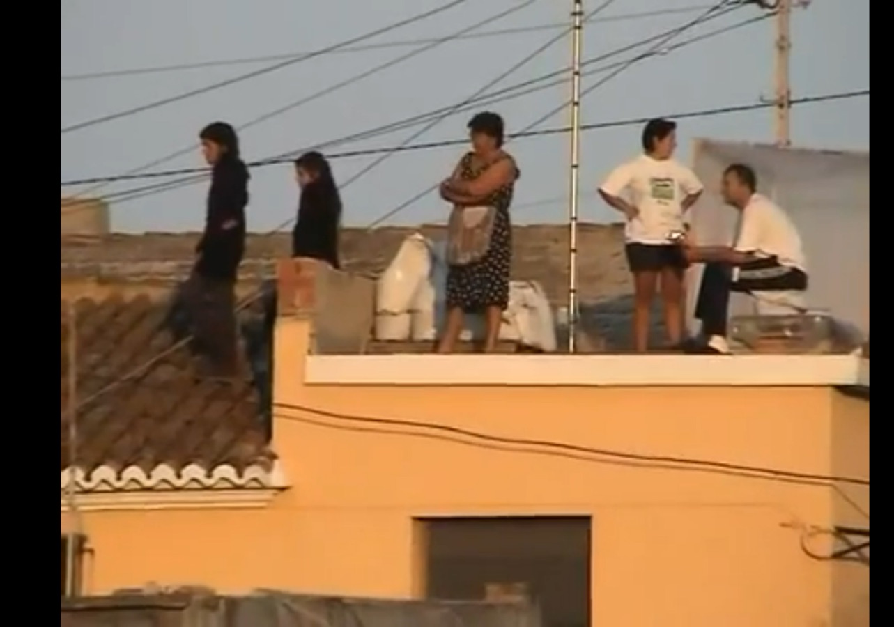 Un moment de la resistència veïnal a la Punta de València (Imatge treta del documentari A tornallom)