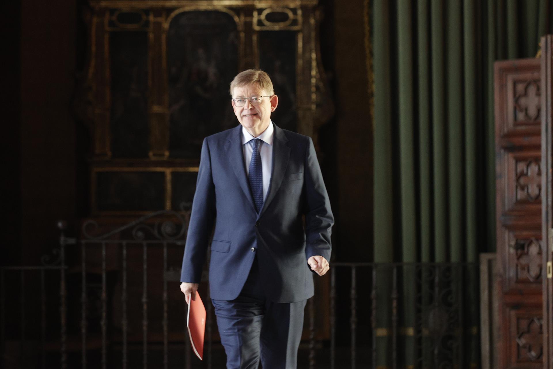 Arcadi España, Rebeca Torró i Josefina Bueno