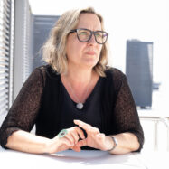 Anna Fornés: “La feina ja no és l’element central de la vida de molts joves”