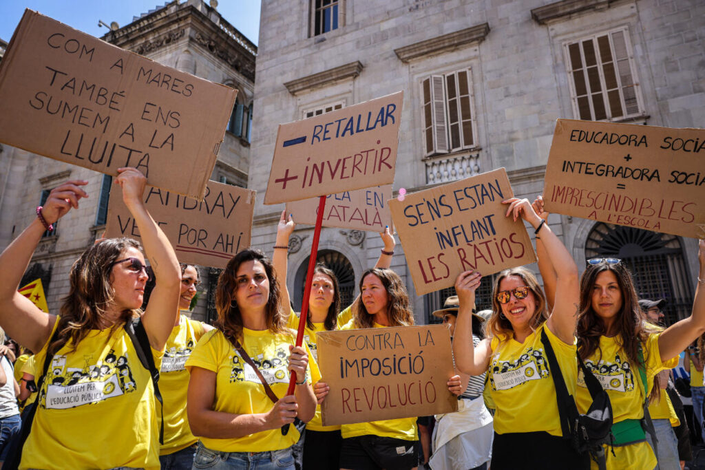 Els sindicats convoquen vaga als centres educatius de Catalunya l’11 de febrer