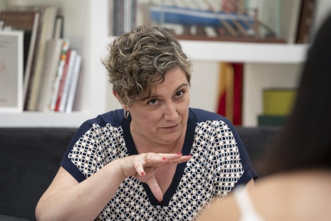 Tamarit, convençuda d’un acord amb Bravo sobre el requisit lingüístic: “No podem tornar enrere”