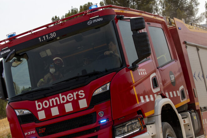 “Si s’aprova, desapareixerem”: els bombers voluntaris qüestionen la llei espanyola que vol professionalitzar el sector