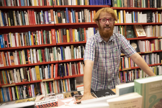 El Gremi de Llibreters, estupefacte amb la decisió d’eliminar les lectures obligatòries de català