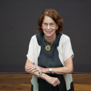 Giménez-Salinas: “L’administració catalana ha caigut en la burocràcia”