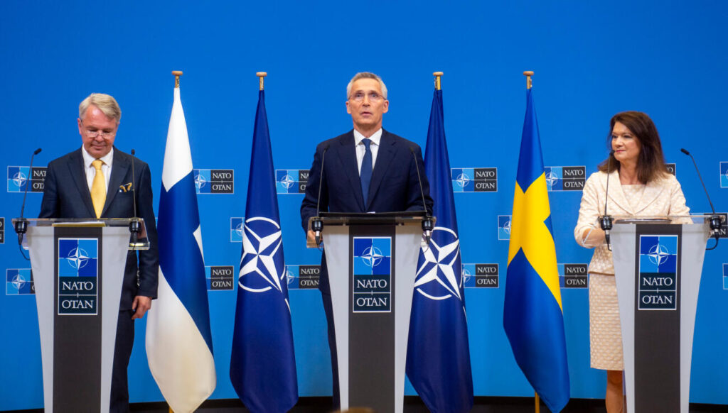 Stoltenberg, sobre la petició de Kíiv d’entrar a l’OTAN: “El nostre focus és ara en donar suport immediat a Ucraïna”