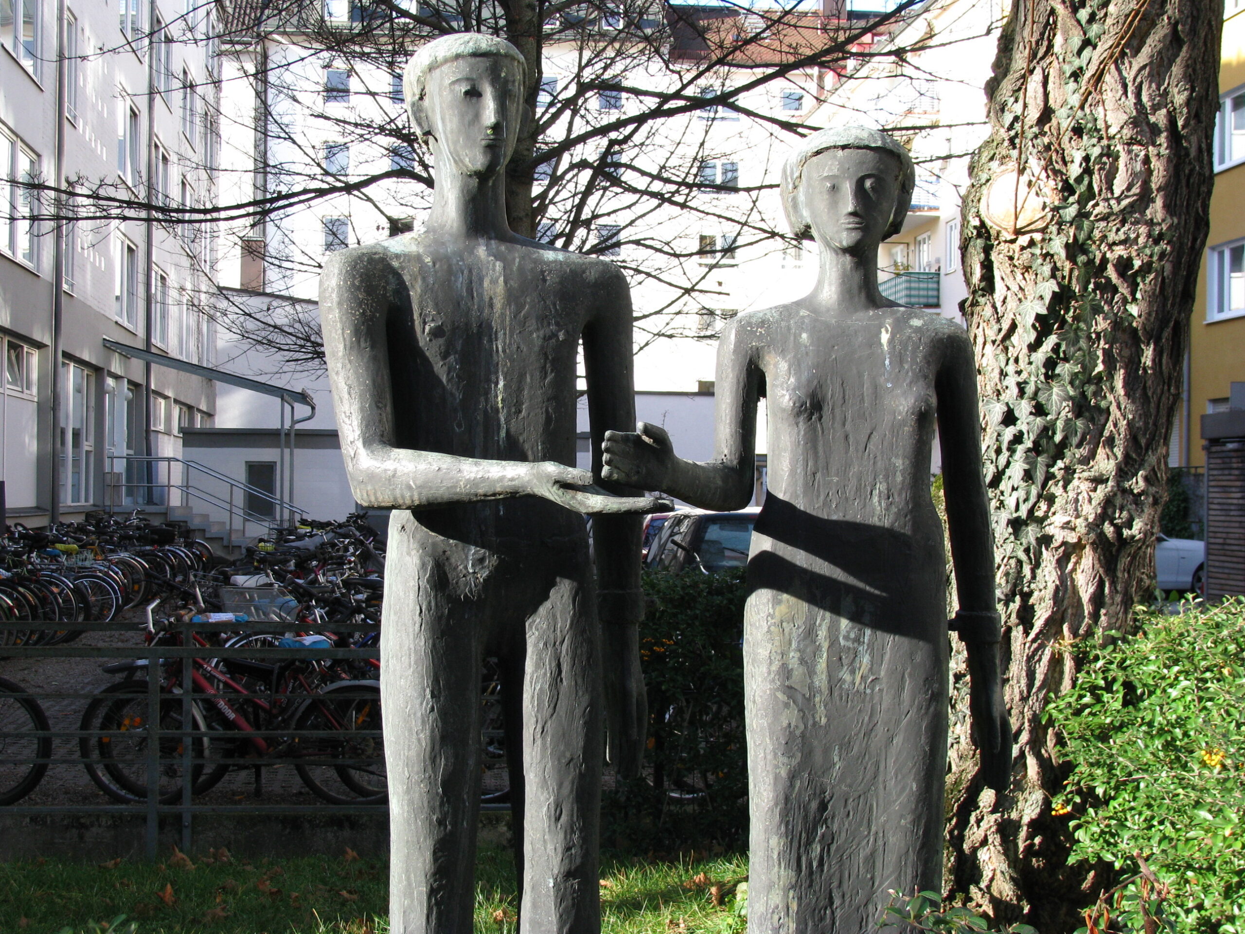 Estàtua de bronze que representa els germans Scholl (fotografia: Gras-Ober/Wikimedia Commons/CC-BY-SA 3.0)