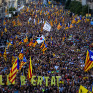 La manifestació de la Diada 2022 és la més gran de l’Europa postpandèmia, empatada amb una protesta anticovid de París