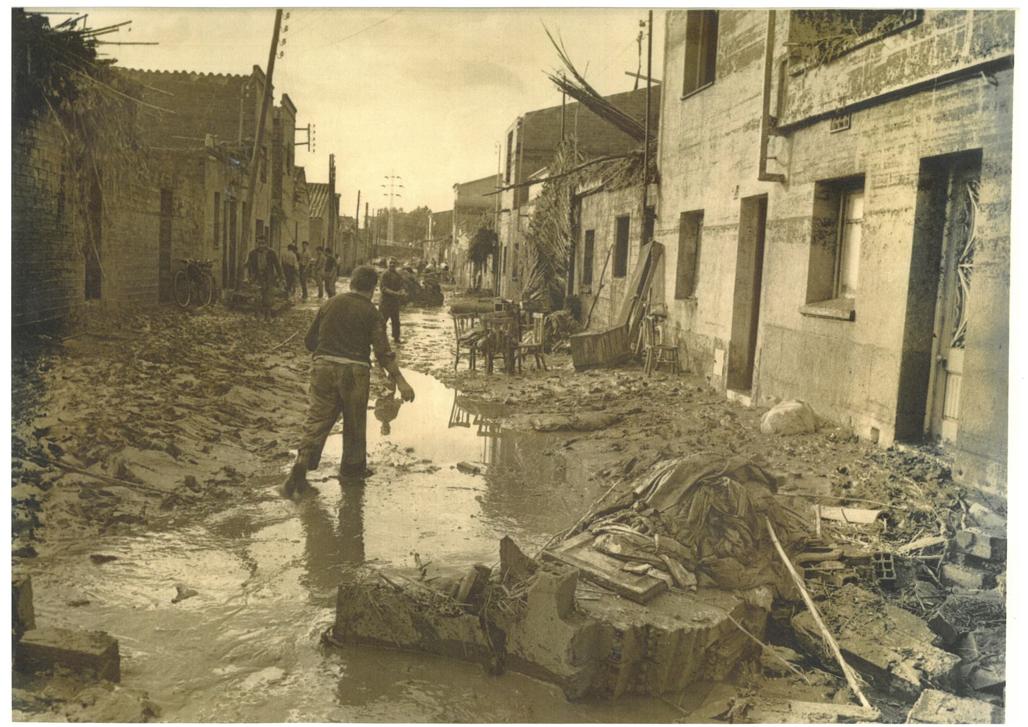 Fotografia del barri d'Ègara, uns dels més afectats de la ciutat.