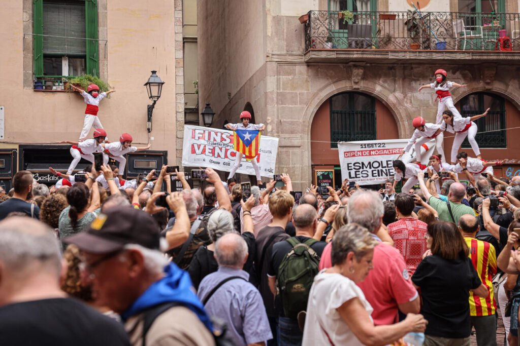 Convoquen una mobilització al Fossar de les Moreres el 10 de setembre per “impedir la presència d’Aliança Catalana”