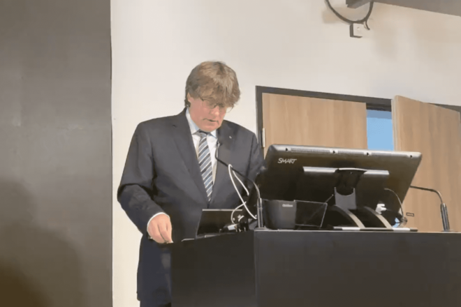 Puigdemont diu a Viena que cal preparar els passos següents per quan fracassi el diàleg amb l’estat espanyol