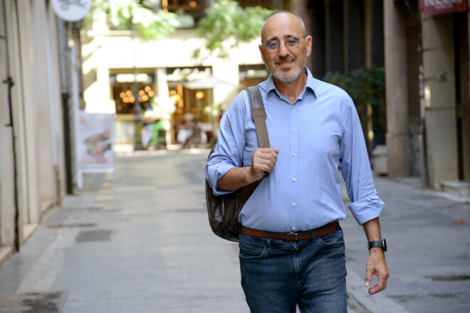 Ferran Suay: “Esperar que una llengua se salve per l’heroïcitat dels parlants és ridícul”