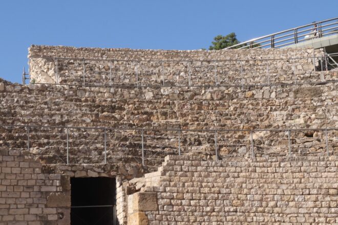 L’Ajuntament de Tarragona desmuntarà parcialment les grades reconstruïdes de l’amfiteatre romà