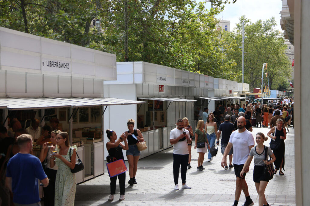 Comença la 73a edició de la Fira del Llibre d’Ocasió, Antic i Modern a Barcelona