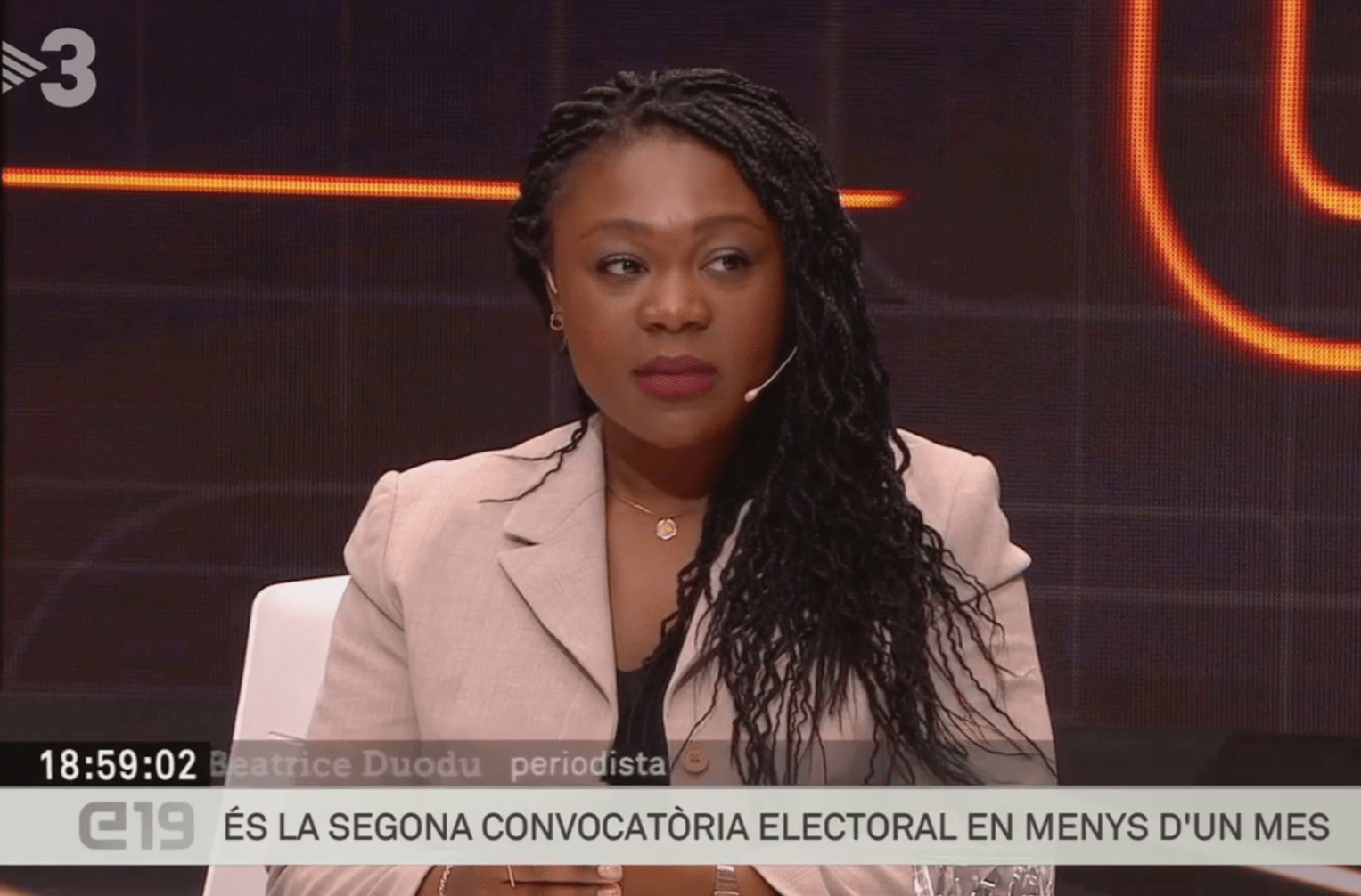 Beatrice Duodu en un especial de TV3 sobre les eleccions europees.