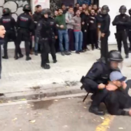 Un mosso que es va inventar una agressió d’un manifestant podria ser inhabilitat