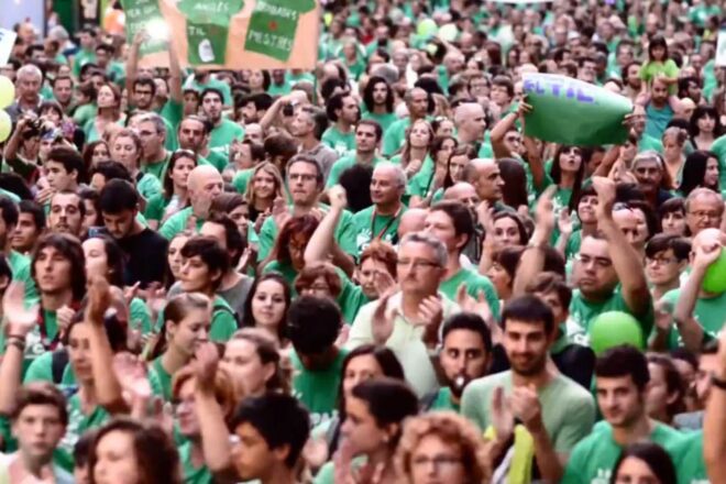 Angoixa i una càrrega de feina desorbitada: la nova llei educativa marca un començament de curs mogut i ja s’esperen samarretes verdes