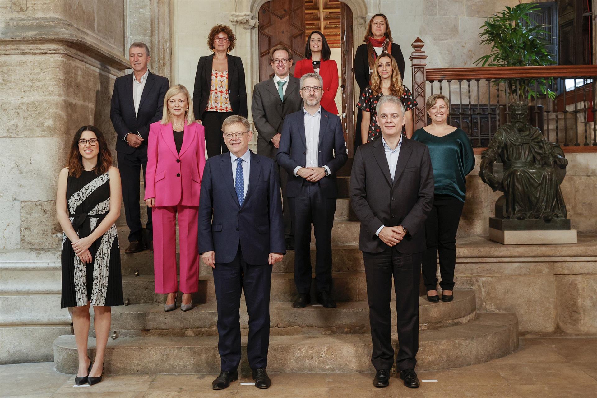 Foto oficial del Consell el 28 d'octubre després de la darrera remodelació