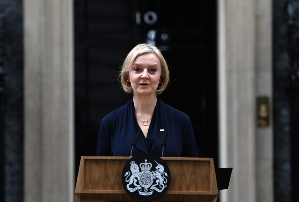 Liz Truss dimiteix