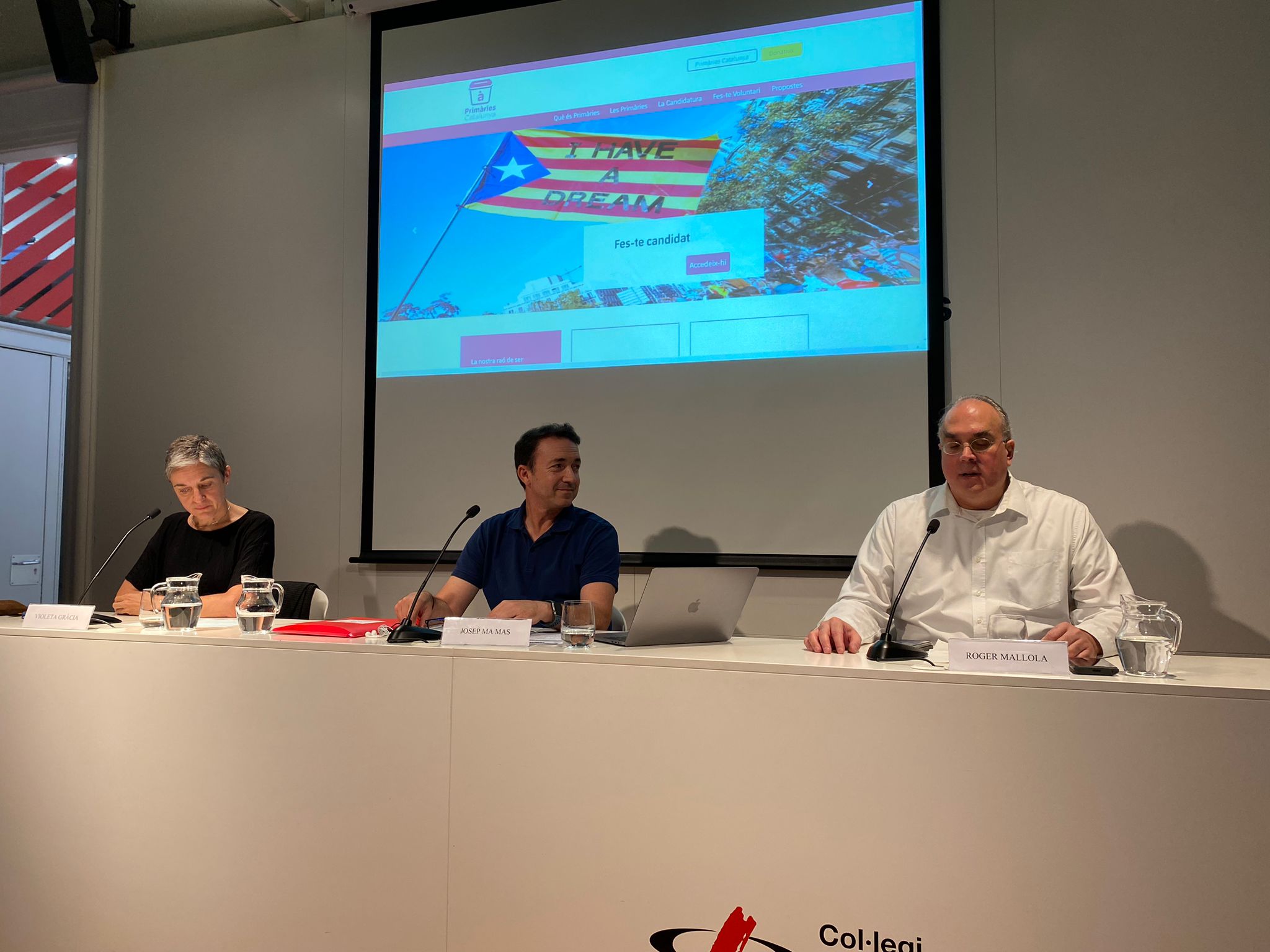 Violeta Gràcia, Josep Maria Mas i Roger Mallola, en un moment de la conferència de premsa (fotografia: Pol Baraza).