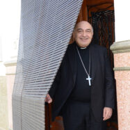 Enric Benavent: “Si ens deixen treballar en pau, intentarem que es note que hi ha un arquebisbe que parla valencià”
