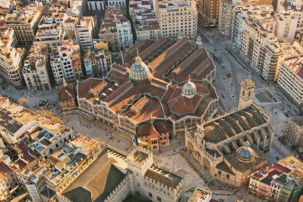 València és la millor ciutat del món per a viure-hi i Barcelona la catorzena