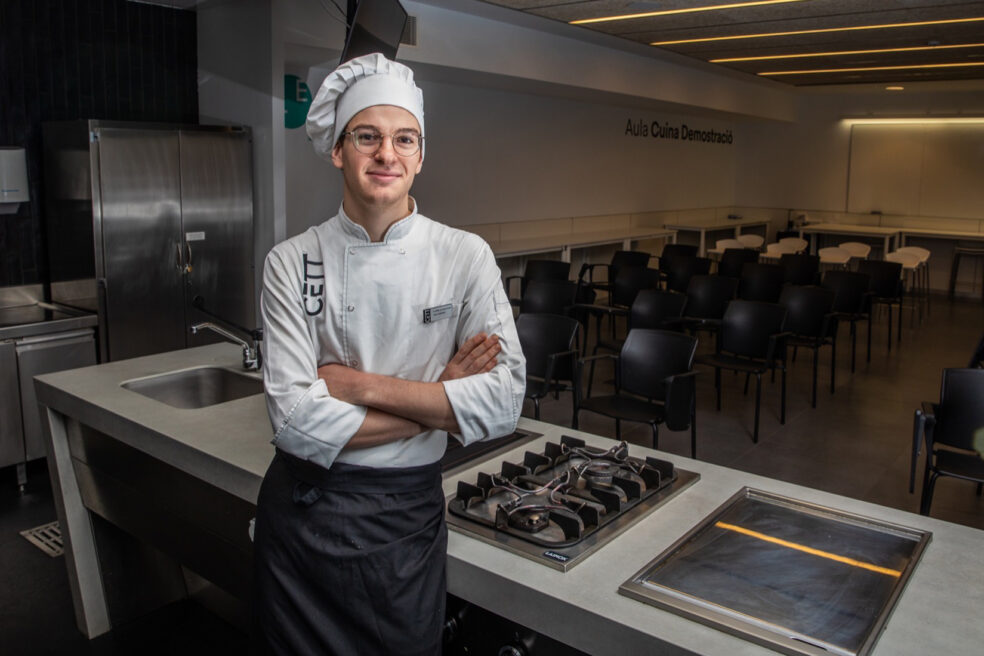 Pau Sintes, el millor cuiner jove europeu: “El plat amb què vaig guanyar no costava més d’un euro”
