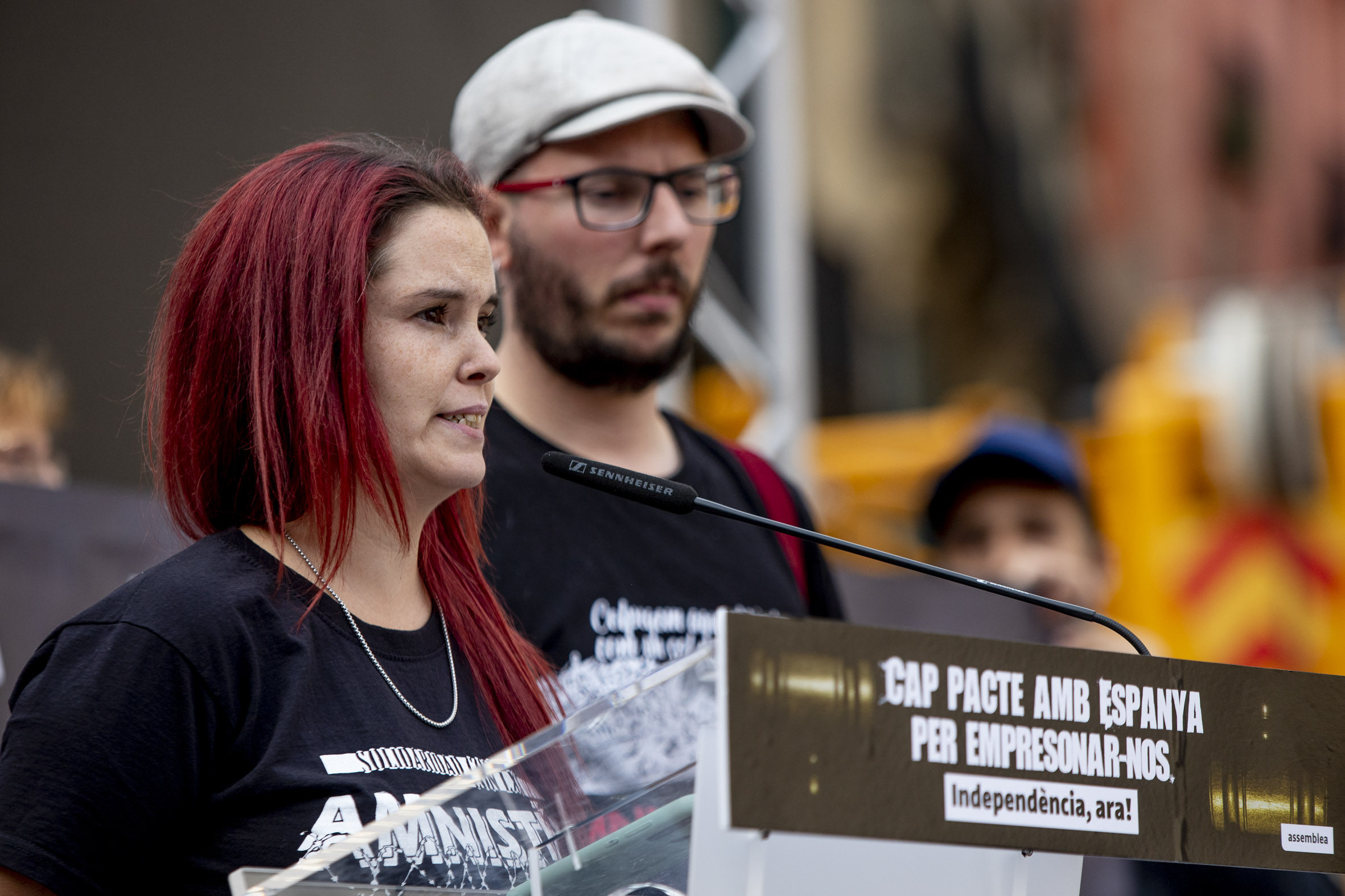 Un moment dels parlaments a la plaça de Sant Jaume contra la reforma del codi penal, al final de la manifestació organitzada per l'ANC.