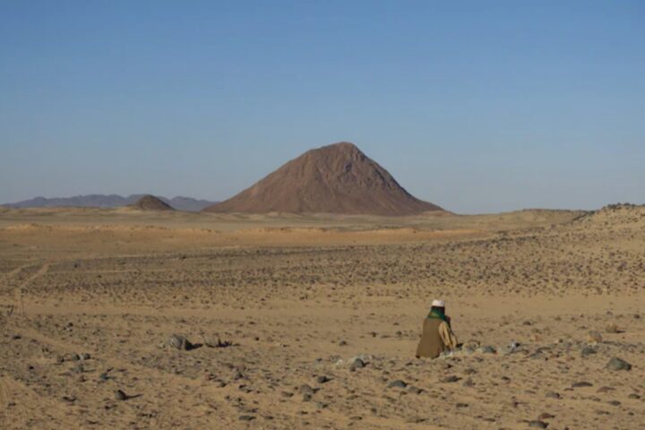 Bir Tawil, una terra de ningú entre Egipte i el Sudan.