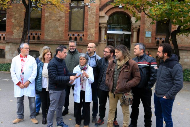 Infermeres, auxiliars i la resta de personal sanitari s’afegeixen a la vaga de metges a Catalunya