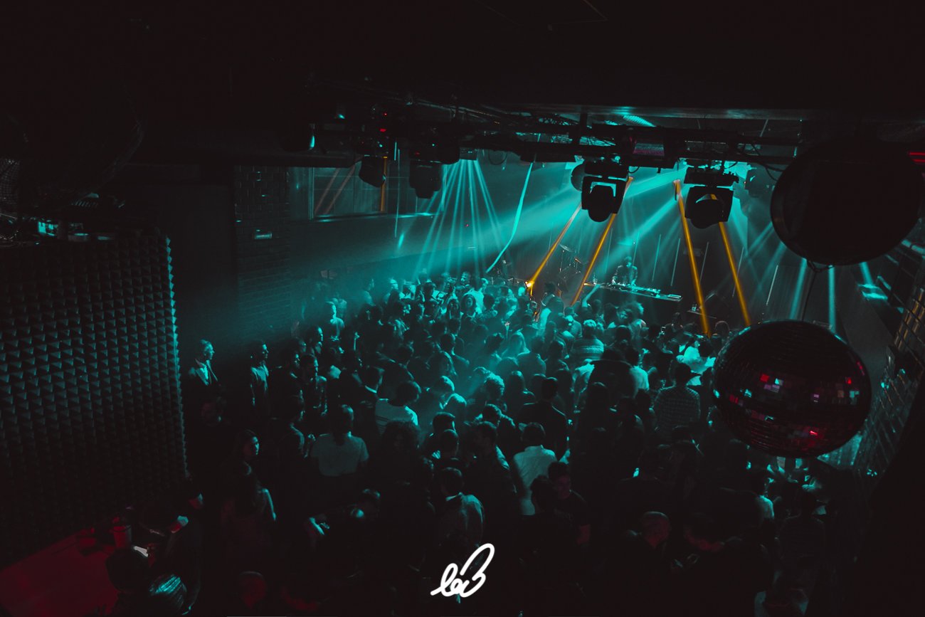 Imatge de interior d'una de les sales de la discoteca La 3 Club de València.