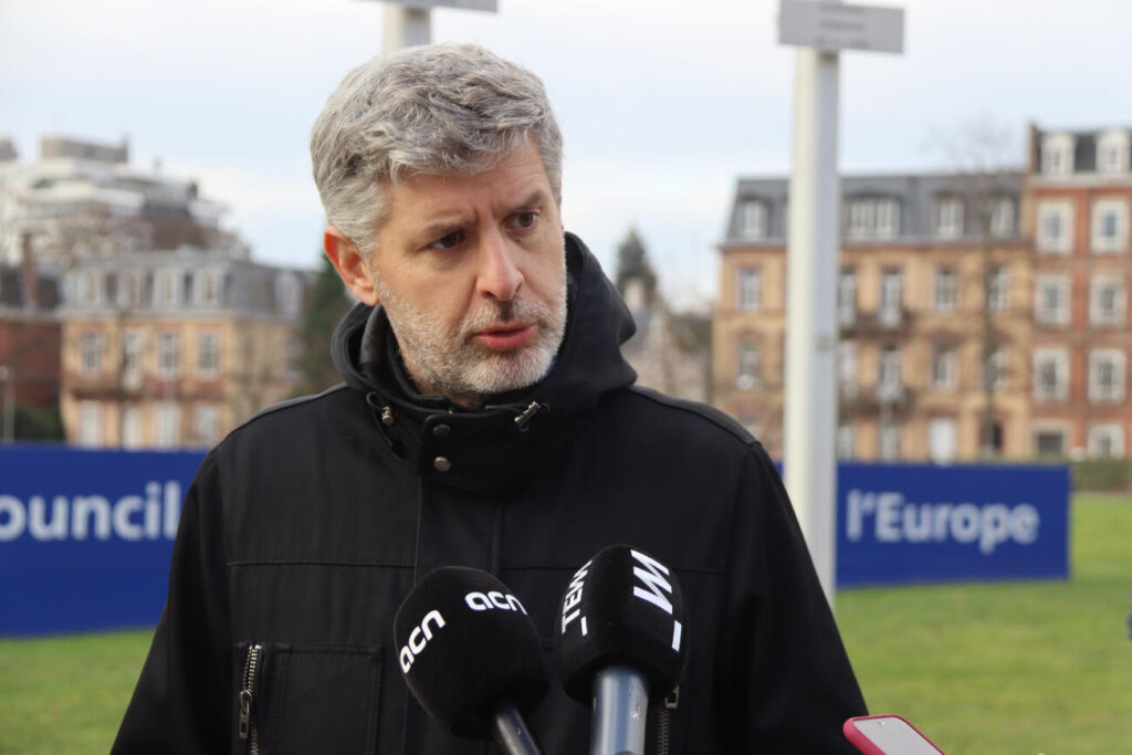 Luxemburg arxiva la investigació sobre l’espionatge a Van den Eynde pel silenci del jutjat espanyol