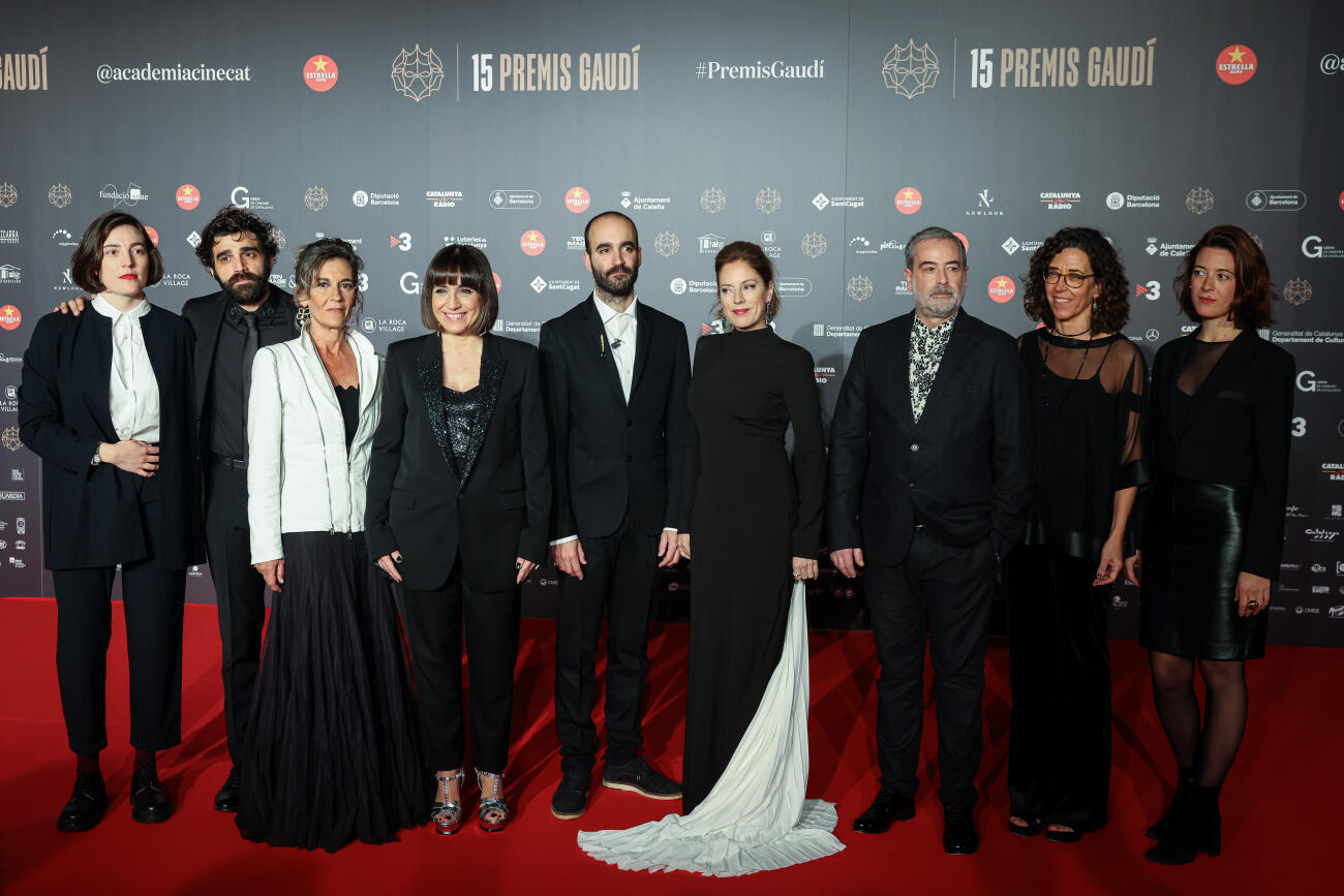 La junta de l'Acadèmia del Cinema Català a la catifa vermella dels Gaudí al MNAC (fotografia: ACN/Jordi Borràs).
