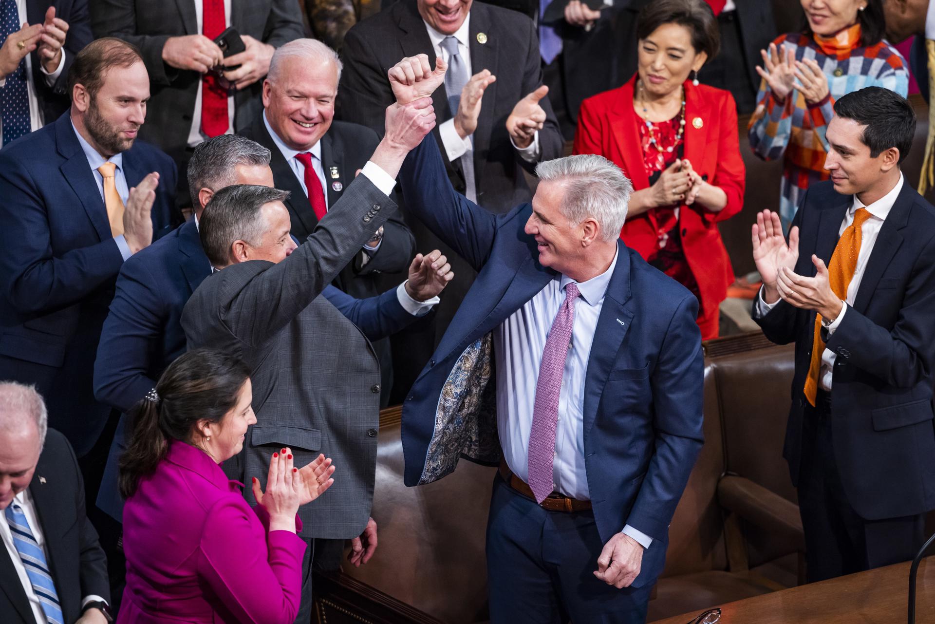 McCarthy en el moment que s'ha anunciat la victòria. (Fotografia de Jim Lo Scalzo)