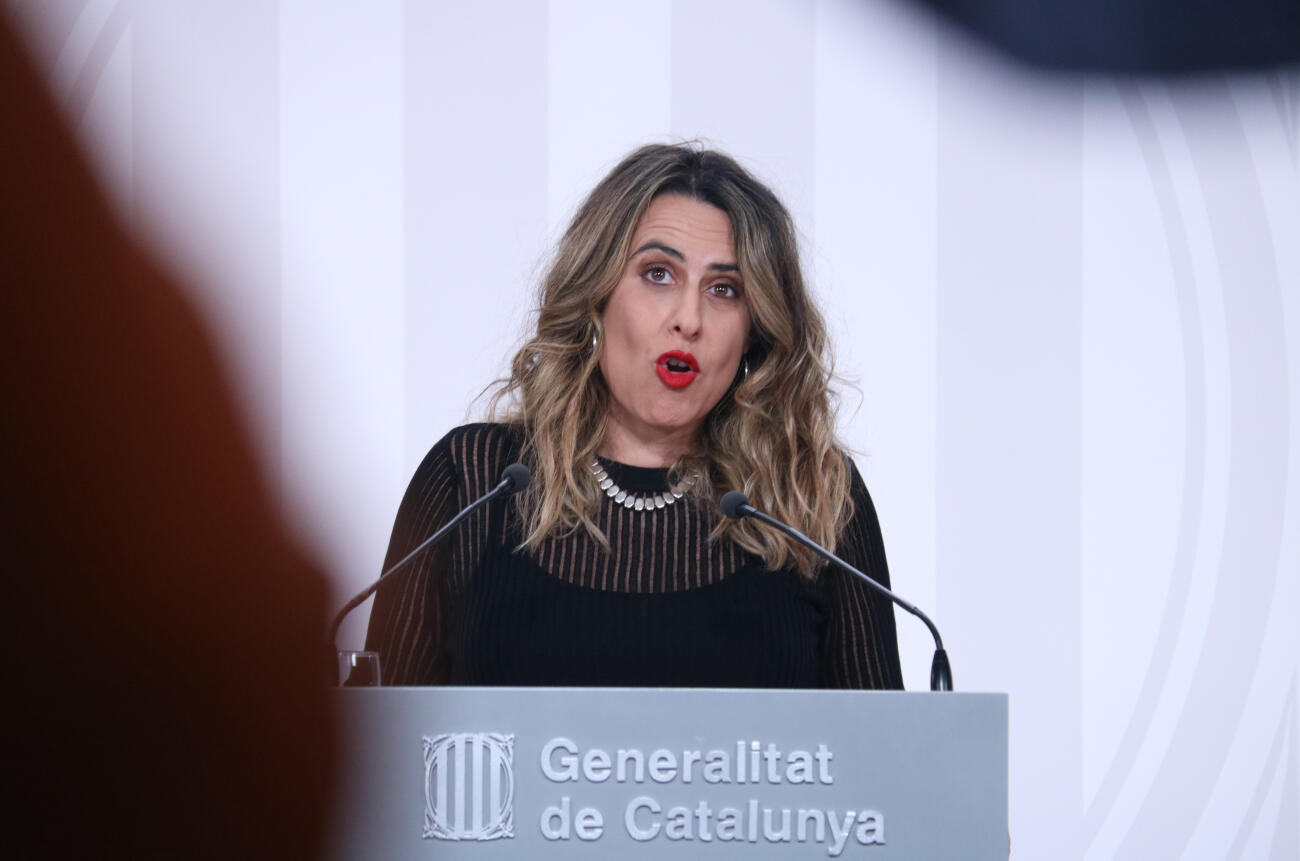 La portaveu del govern, Patrícia Plaja, durant una conferència de premsa (fotografia: ACN).