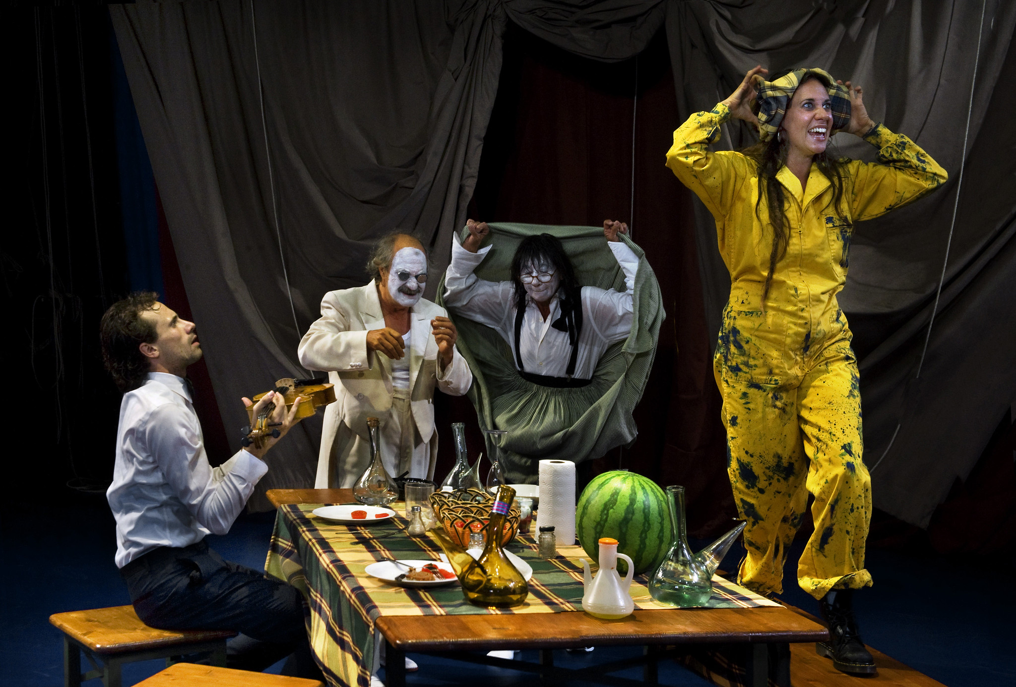 Escena de l'obra 'Travy' (fotografia: Ros Ribas).