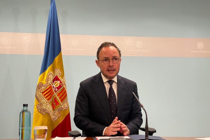 El cap del govern d'Andorra, Xavier Espot, durant l'anunci (fotografia: