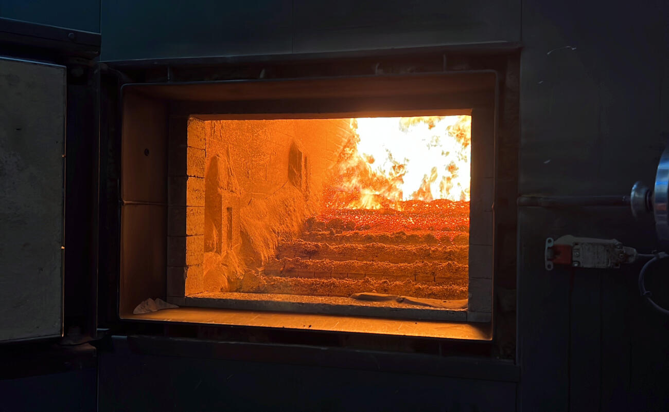 Imatge d'arxiu de l'interior de l'actual caldera de biomassa de Sant Pere de Torelló.