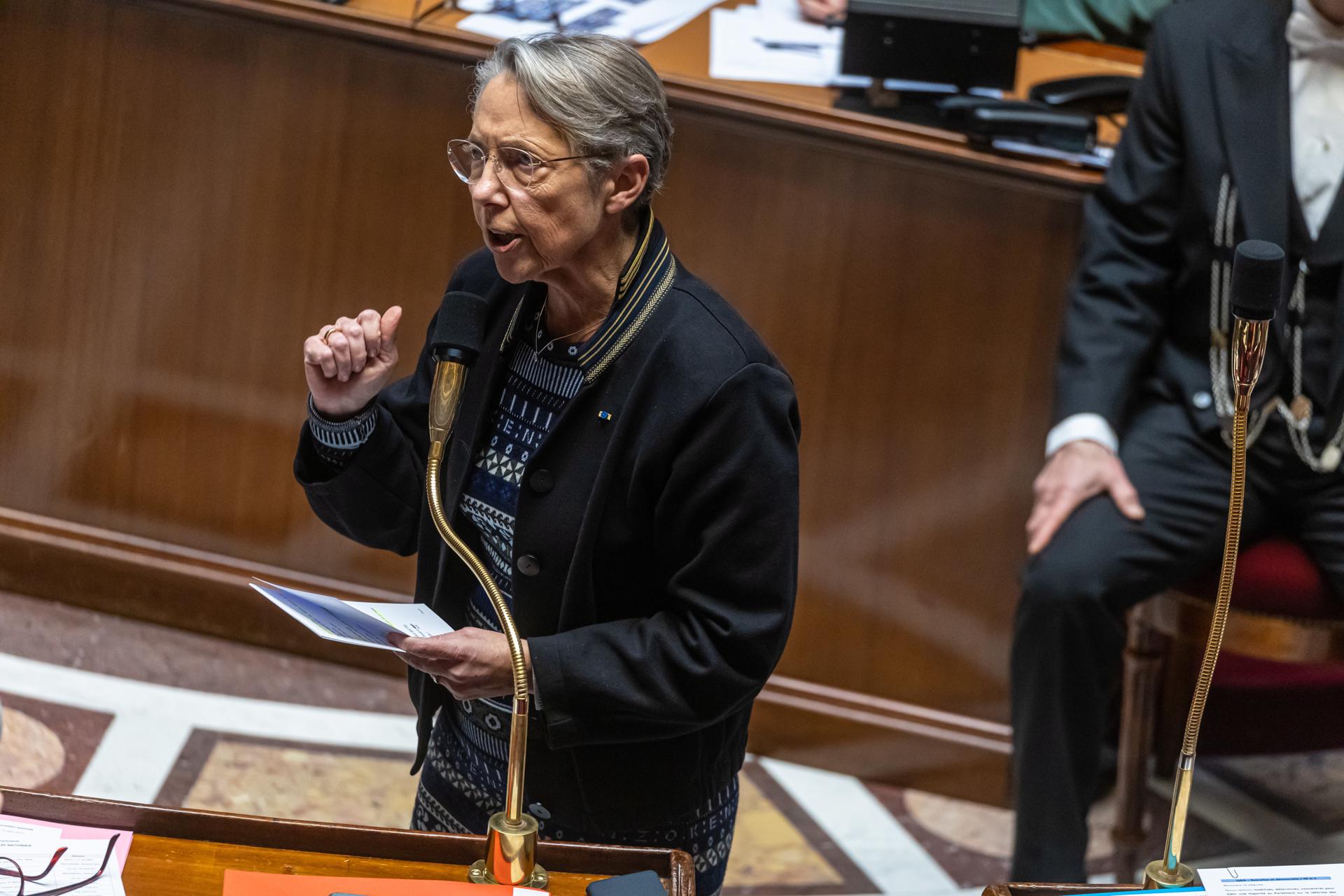 La primera ministra Elisabeth Borne parlant davant l'Assemblea (fotografia d'arxiu: Cristophe Petit).